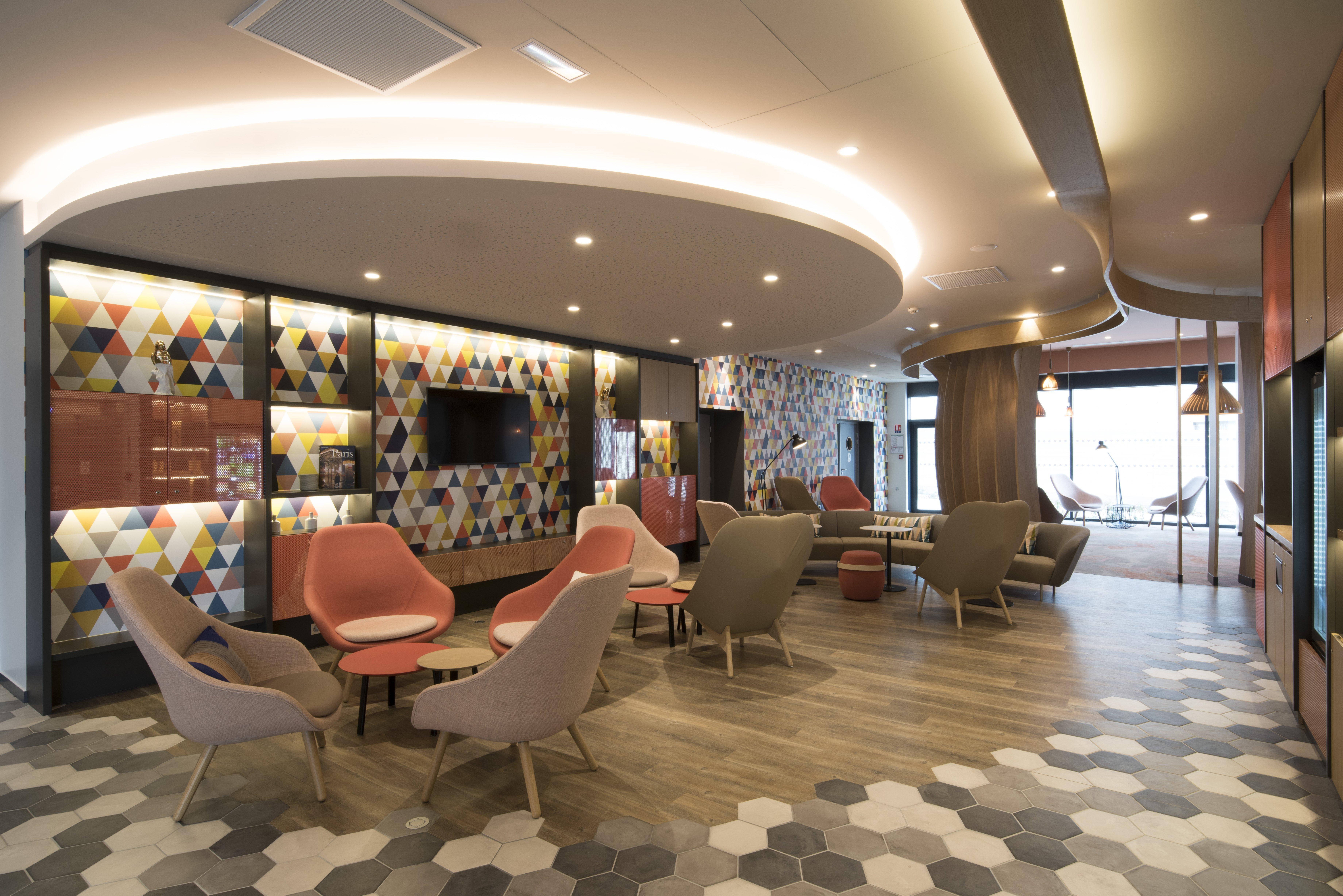 Holiday Inn Express - Paris - Cdg Airport By Ihg Roissy-en-France Exteriör bild