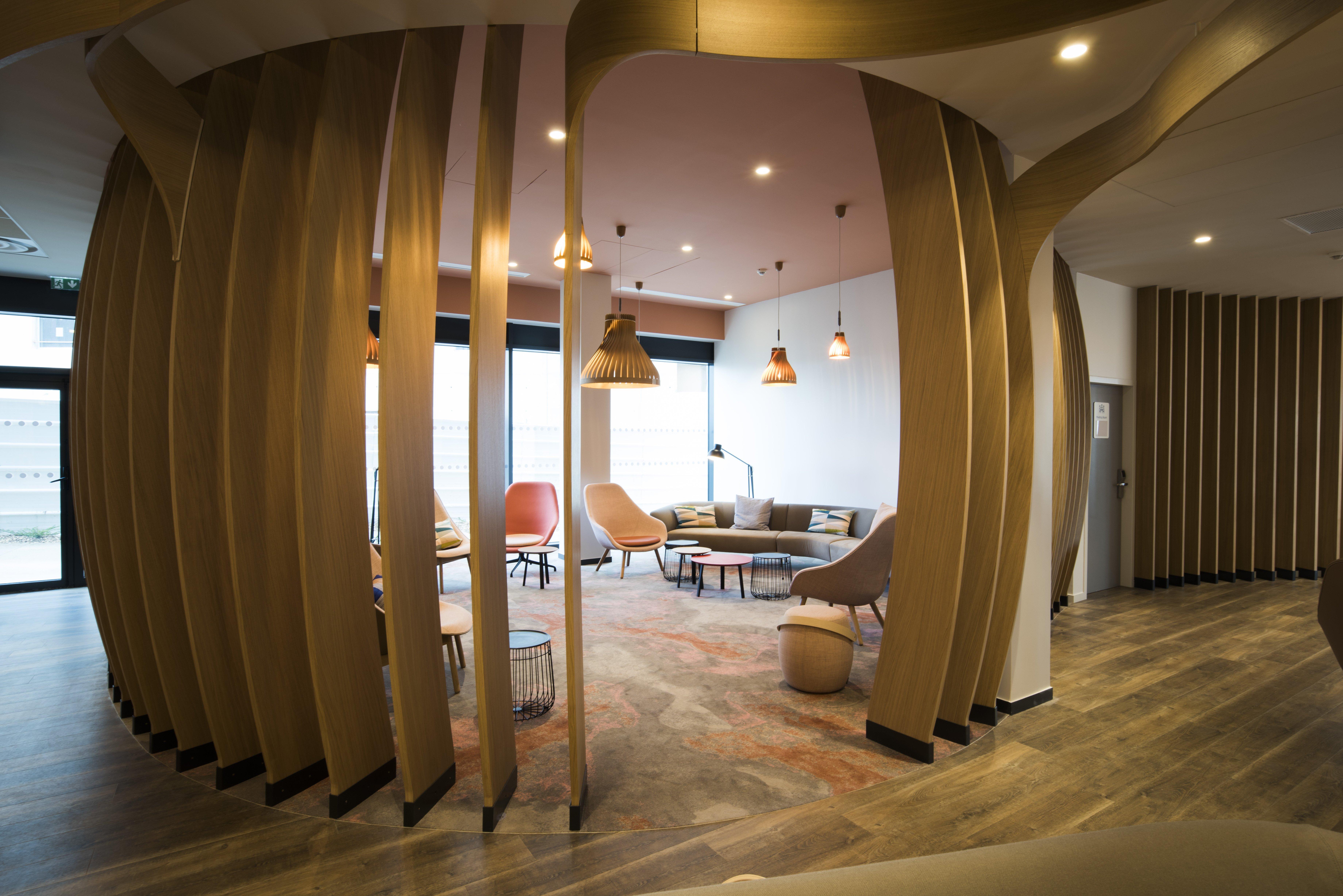 Holiday Inn Express - Paris - Cdg Airport By Ihg Roissy-en-France Exteriör bild